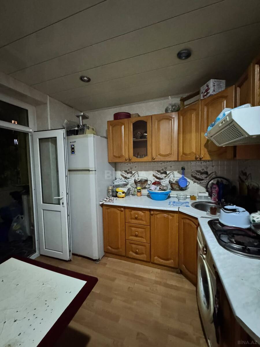 3 otaqlı Köhnə tikili, Azadlıq Prospekti m., Bakı