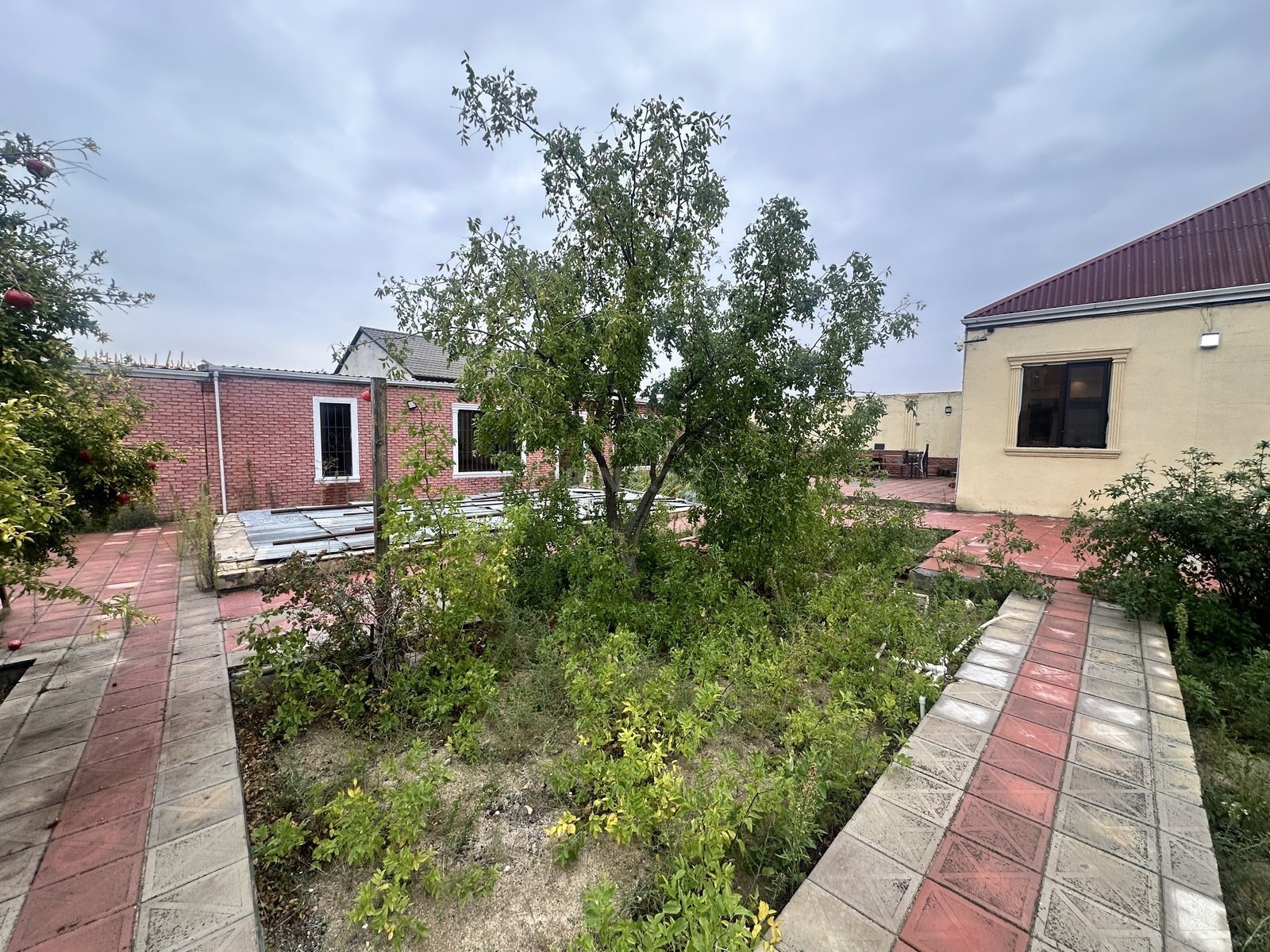 4 otaqlı Həyət evi/Bağ evi, Novxanı q., Bakı