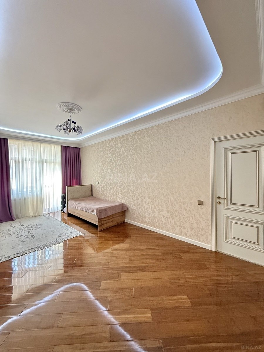 3 otaqlı Yeni tikili, Şah İsmayıl Xətai m., Bakı