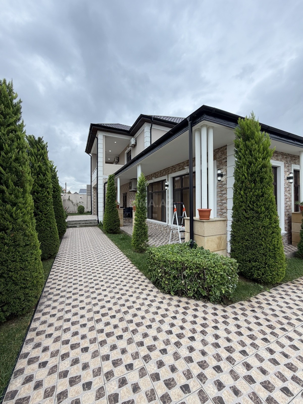 6 otaqlı Həyət evi/Bağ evi, Mərdəkan q., Bakı