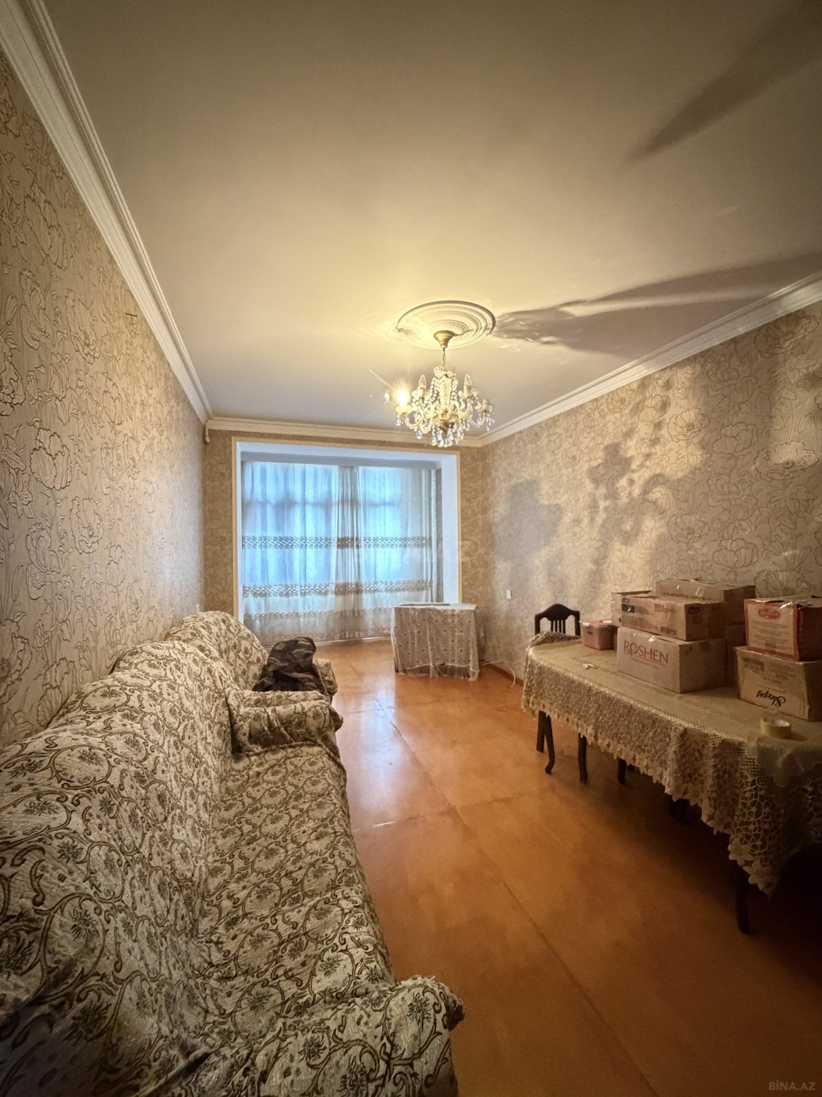 3 otaqlı Köhnə tikili, Bakıxanov q., Bakı