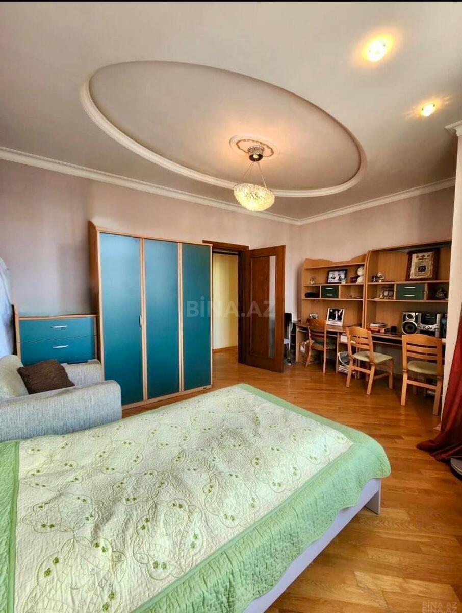 3 otaqlı Yeni tikili, Şah İsmayıl Xətai m., Bakı