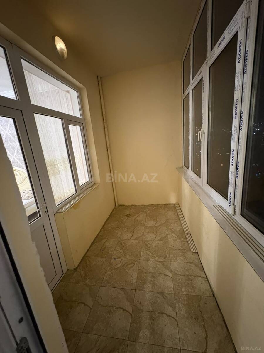 3 otaqlı Yeni tikili, Xırdalan
