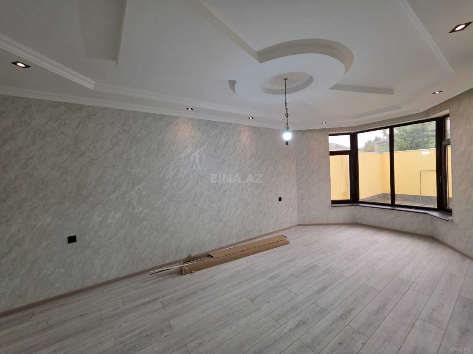 4 otaqlı Həyət evi/Bağ evi, Saray q., Bakı