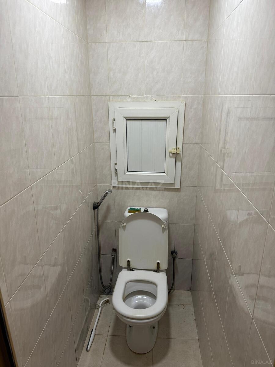 3 otaqlı Köhnə tikili, Xalqlar Dostluğu m., Bakı