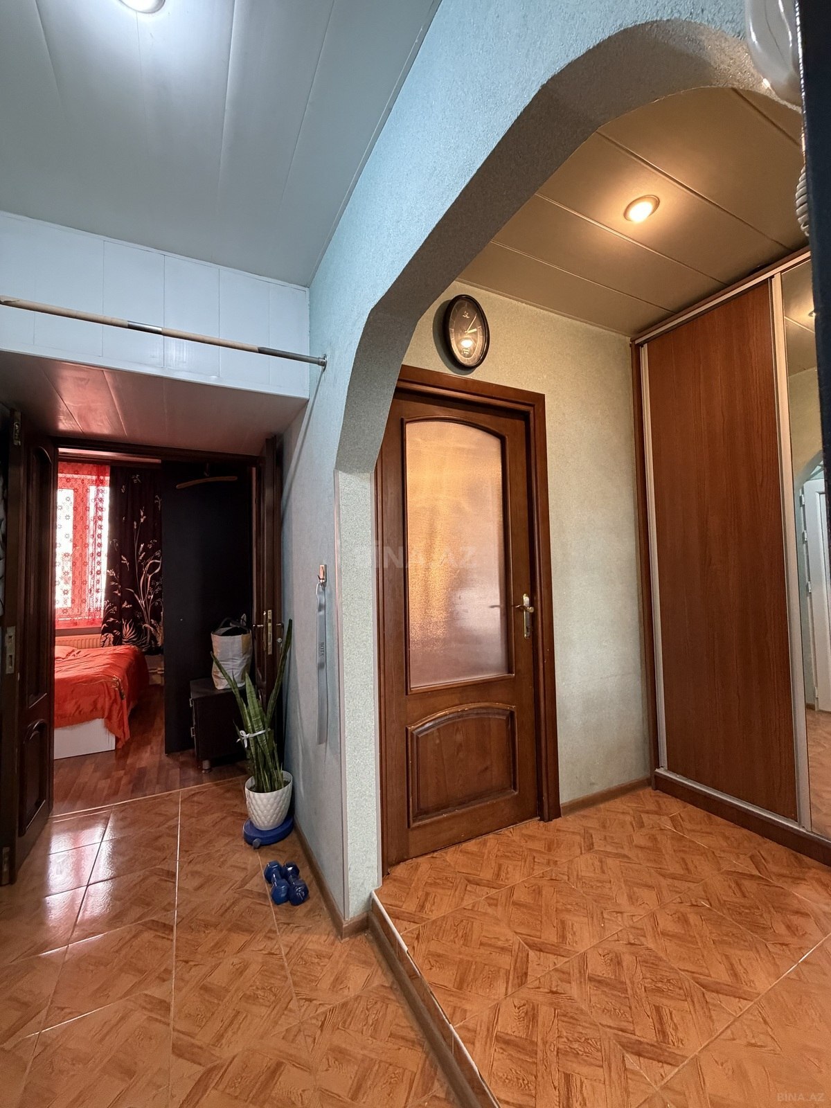 3 otaqlı Köhnə tikili, Qaraçuxur q., Bakı