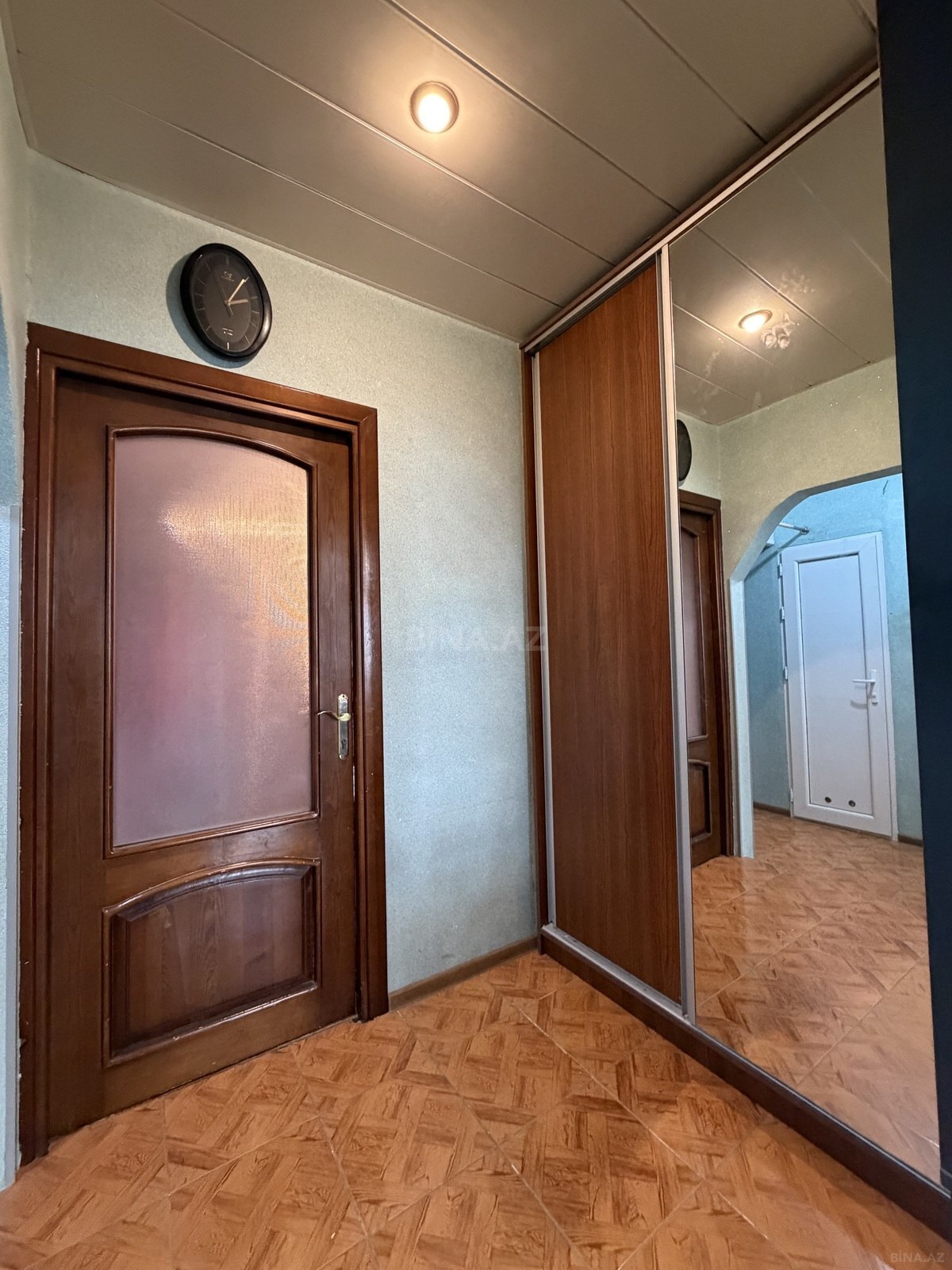 3 otaqlı Köhnə tikili, Qaraçuxur q., Bakı