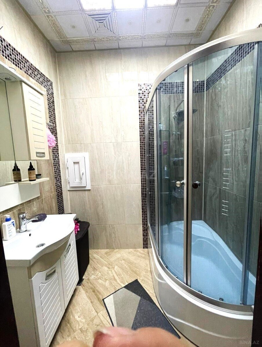3 otaqlı Yeni tikili, Neftçilər m., Bakı