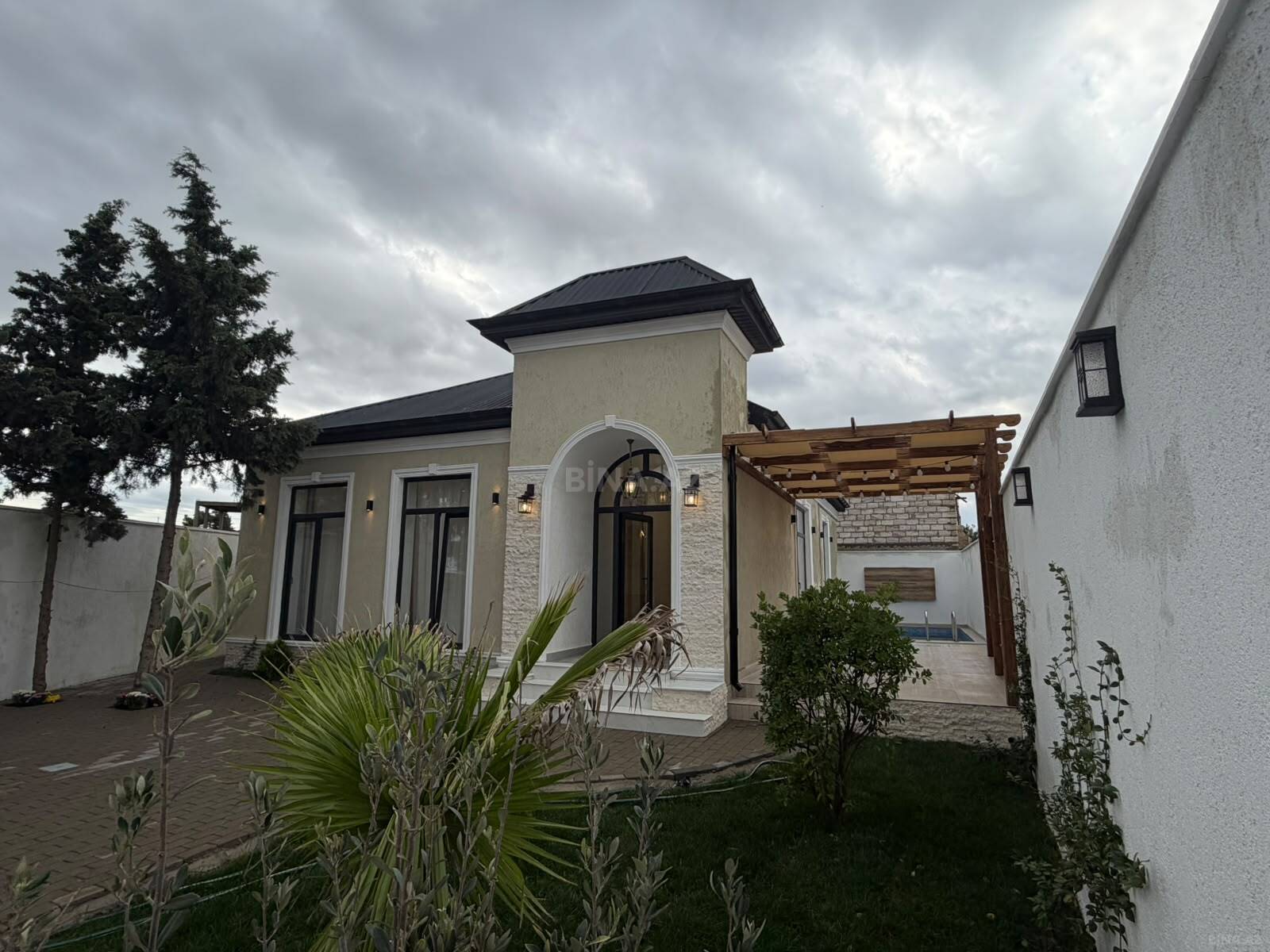 3 otaqlı Həyət evi/Bağ evi, Şüvəlan q., Bakı