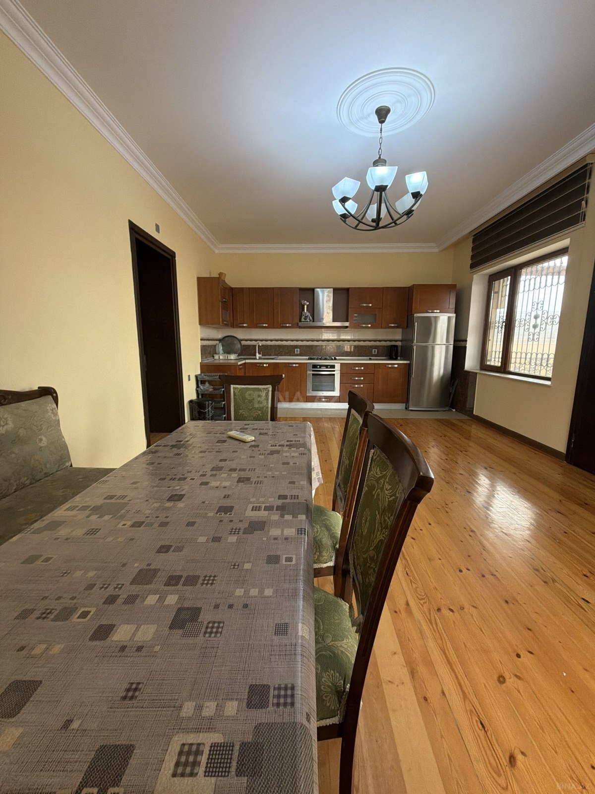 6 otaqlı Həyət evi/Bağ evi, Şüvəlan q., Bakı