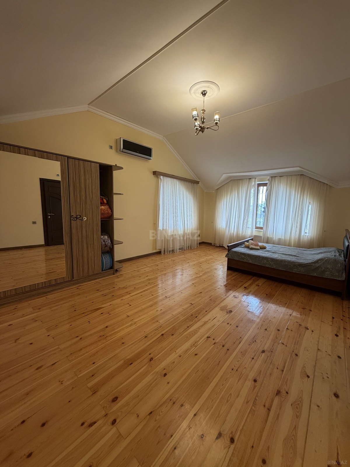 6 otaqlı Həyət evi/Bağ evi, Şüvəlan q., Bakı