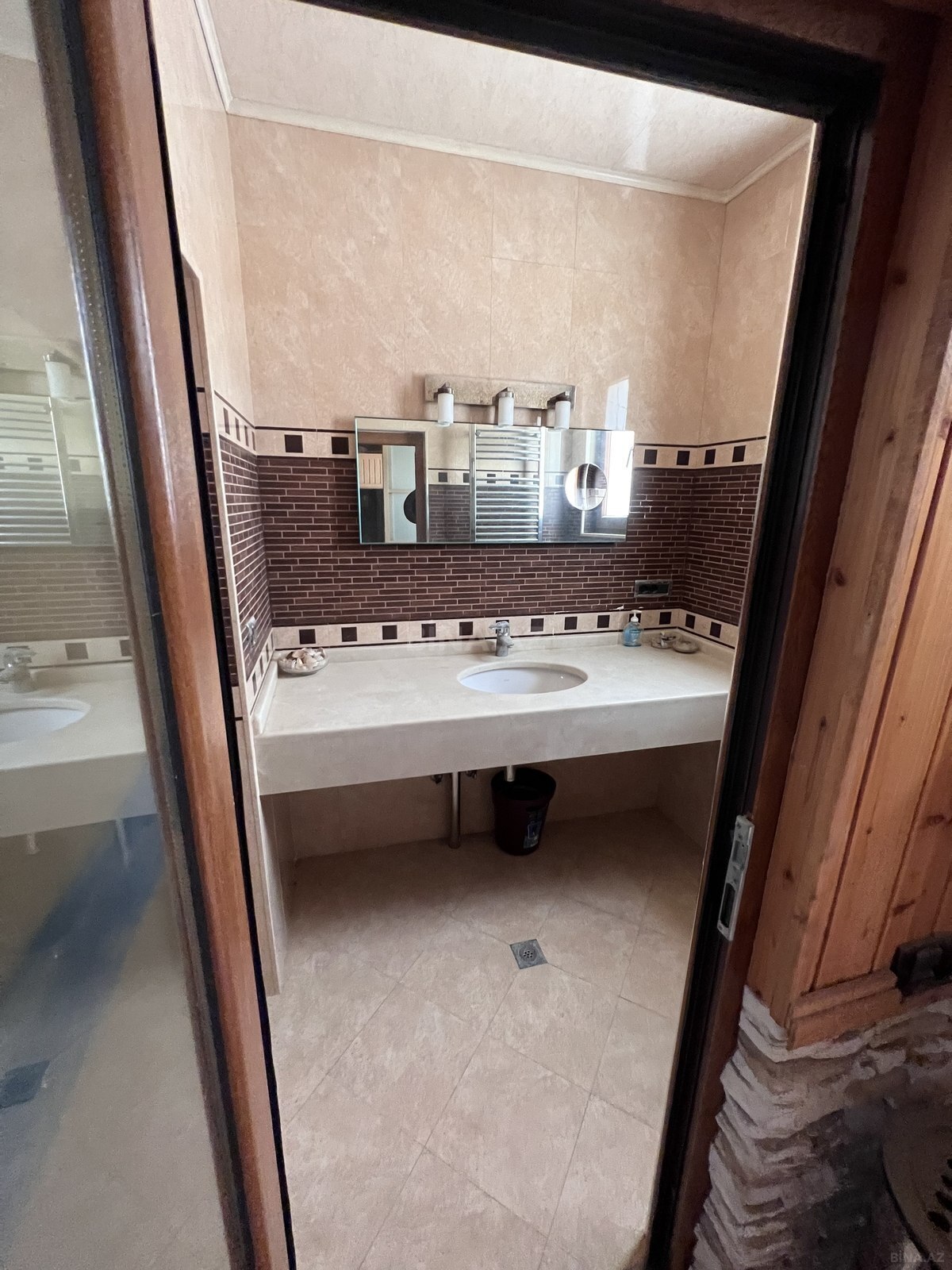 8 otaqlı Həyət evi/Bağ evi, Sahil q., Bakı