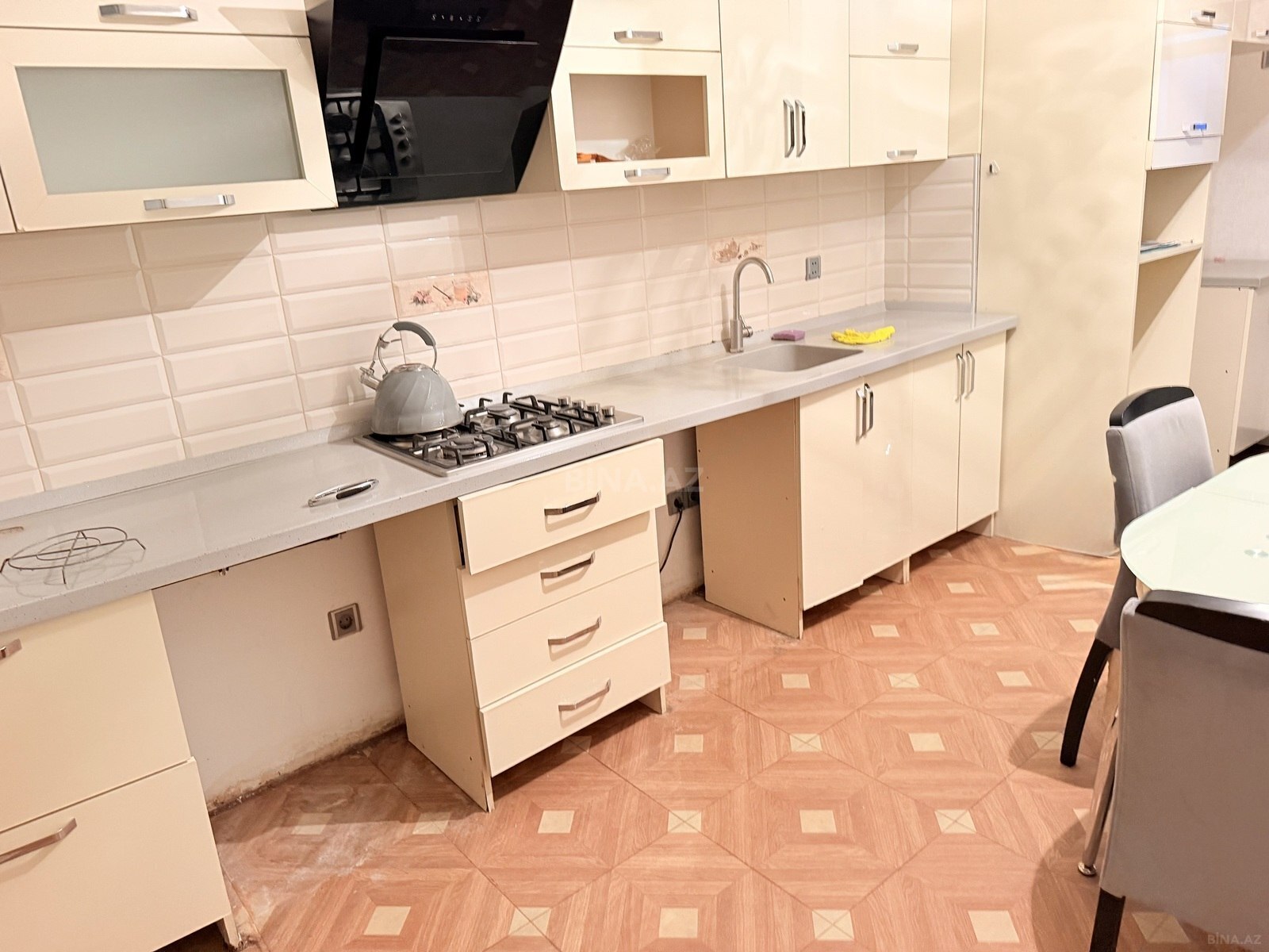 2 otaqlı Yeni tikili, Qara Qarayev m., Bakı