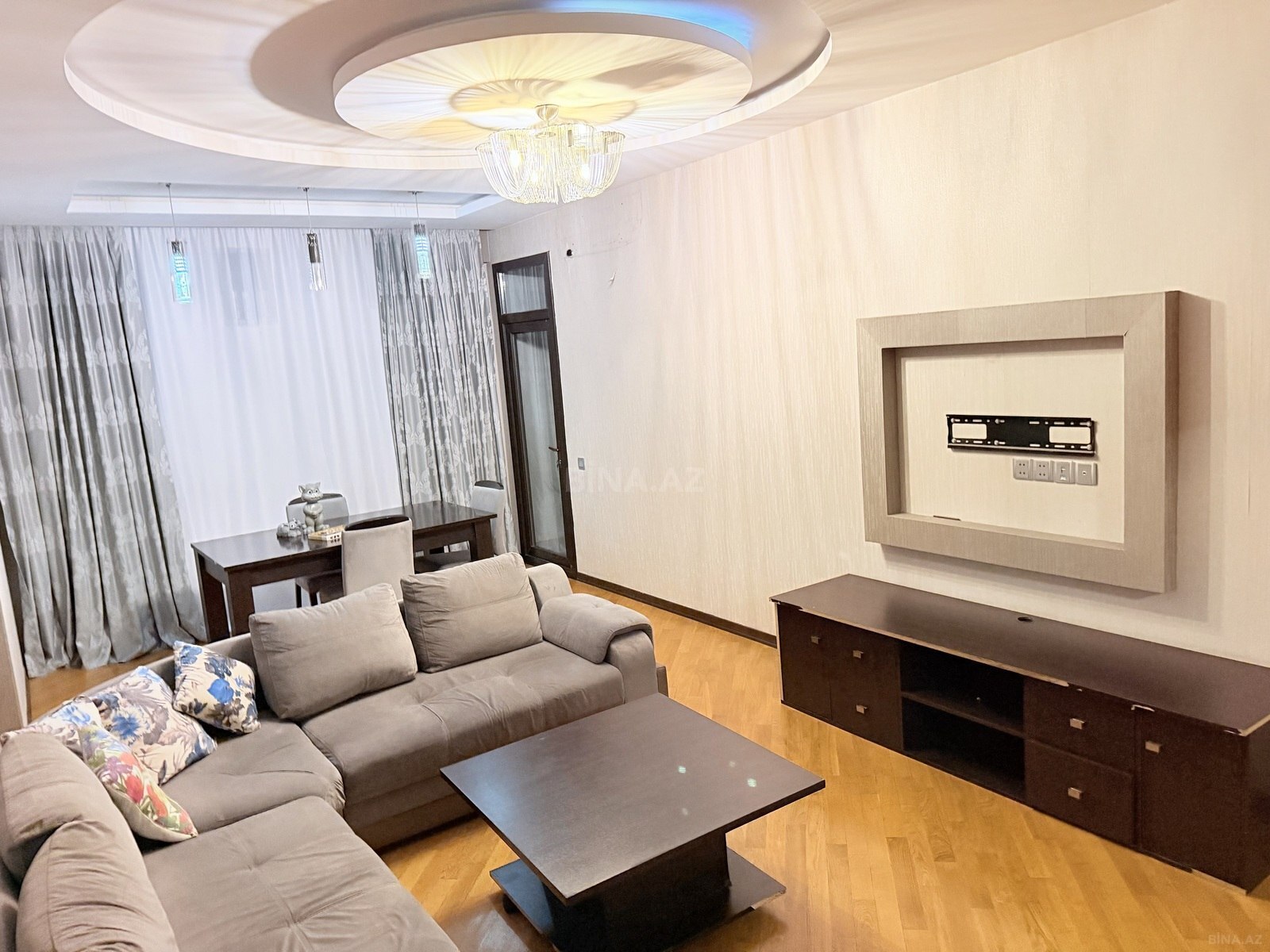 2 otaqlı Yeni tikili, Qara Qarayev m., Bakı