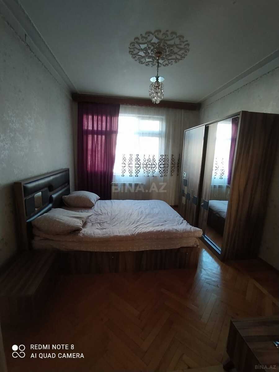 2 otaqlı Köhnə tikili, Memar Əcəmi m., Bakı