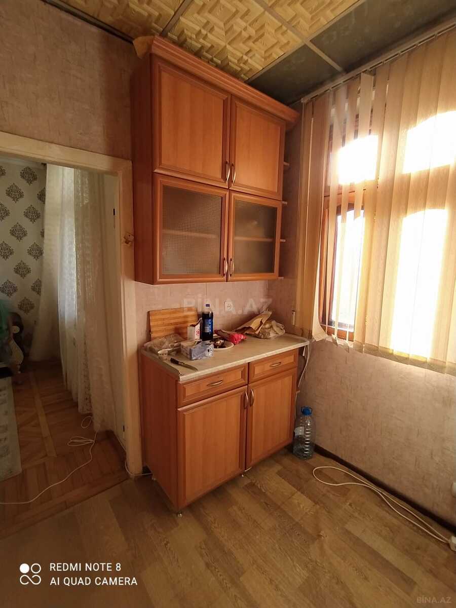 2 otaqlı Köhnə tikili, Memar Əcəmi m., Bakı