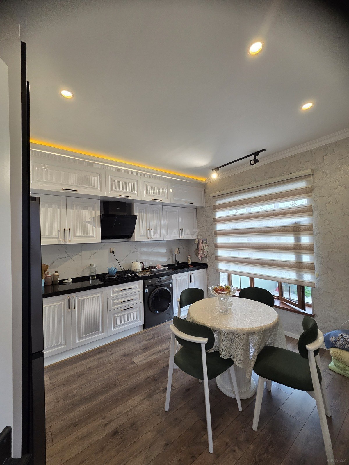 4 otaqlı Həyət evi/Bağ evi, Binə q., Bakı
