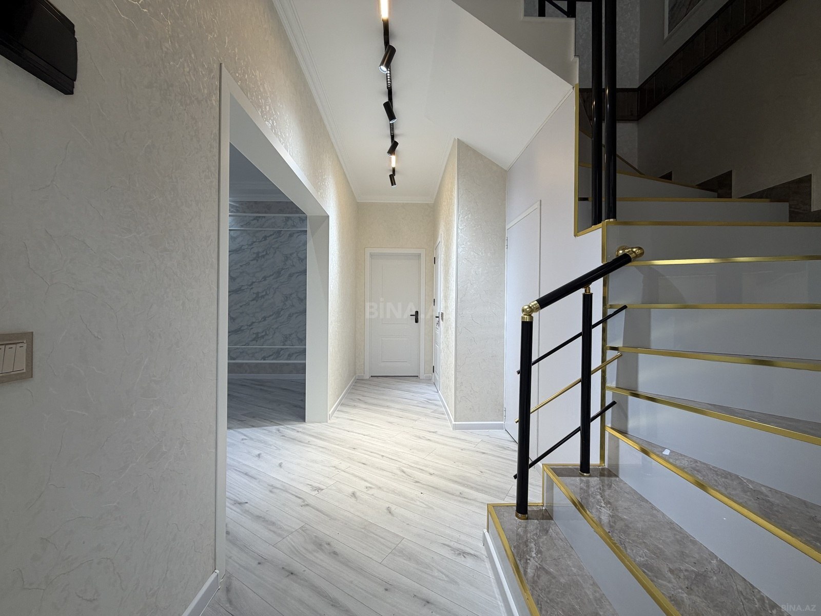 5 otaqlı Həyət evi/Bağ evi, Masazır q., Bakı