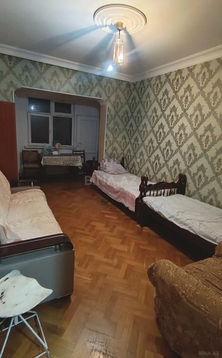 3 otaqlı Köhnə tikili, Nəsimi m., Bakı