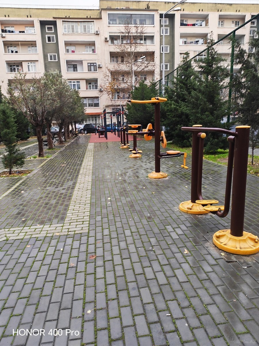 3 otaqlı Yeni tikili, Gənclik m., Bakı