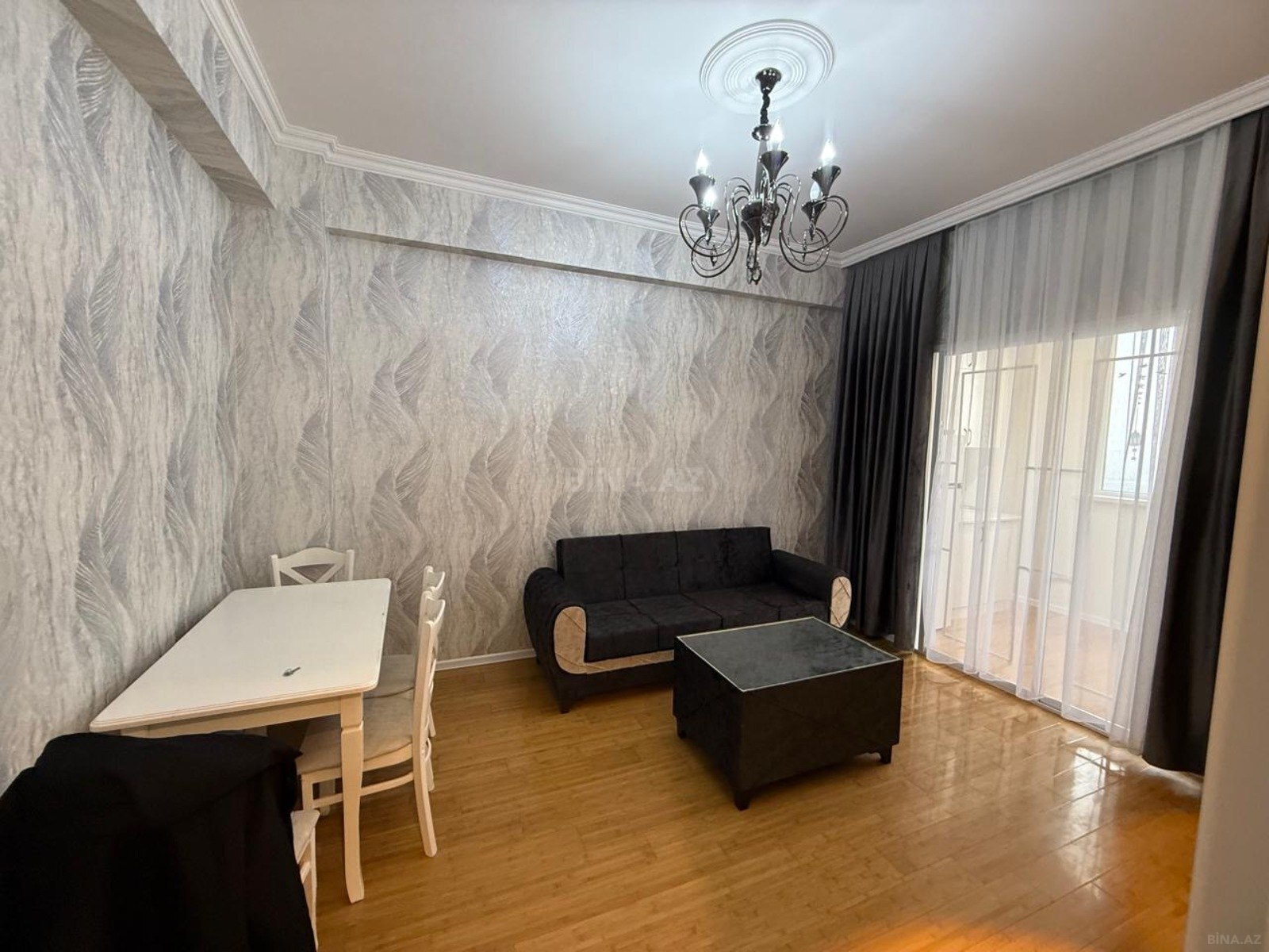 2 otaqlı Yeni tikili, Xırdalan