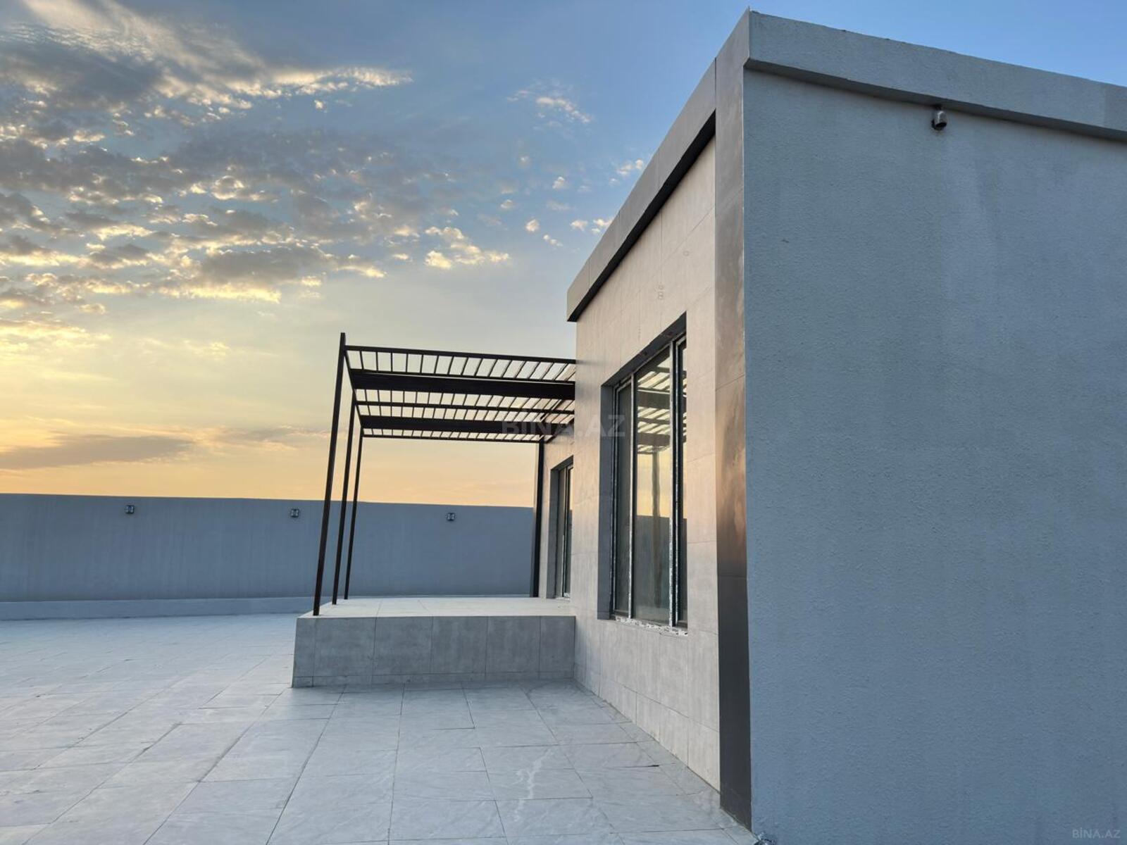 4 otaqlı Həyət evi/Bağ evi, Novxanı q., Bakı