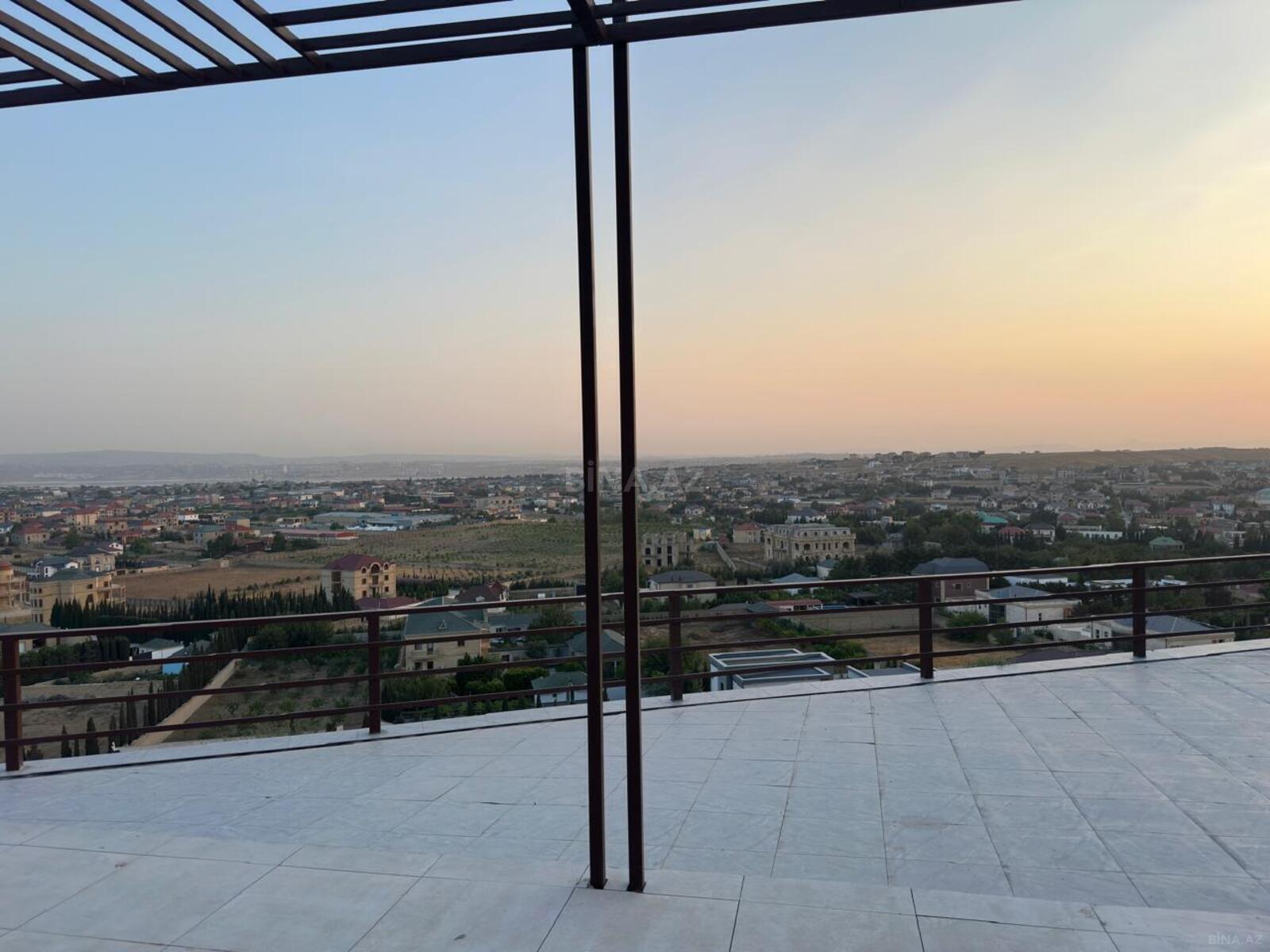 4 otaqlı Həyət evi/Bağ evi, Novxanı q., Bakı