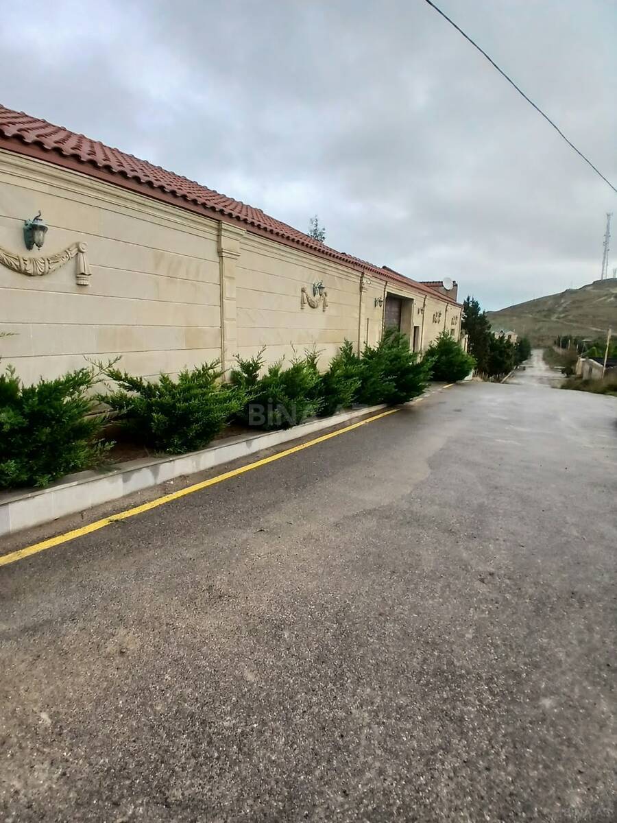 4 otaqlı Həyət evi/Bağ evi, Novxanı q., Bakı