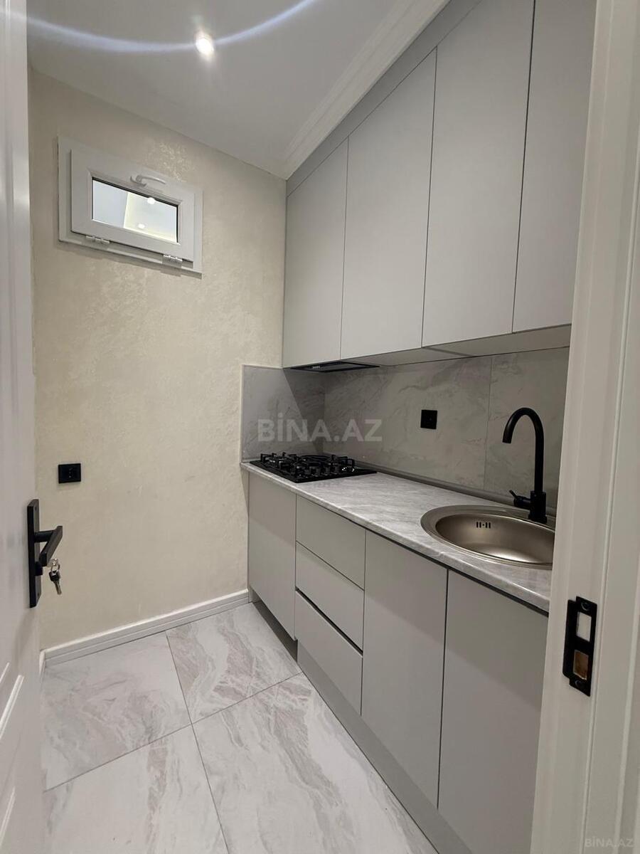 2 otaqlı Köhnə tikili, Memar Əcəmi m., Bakı