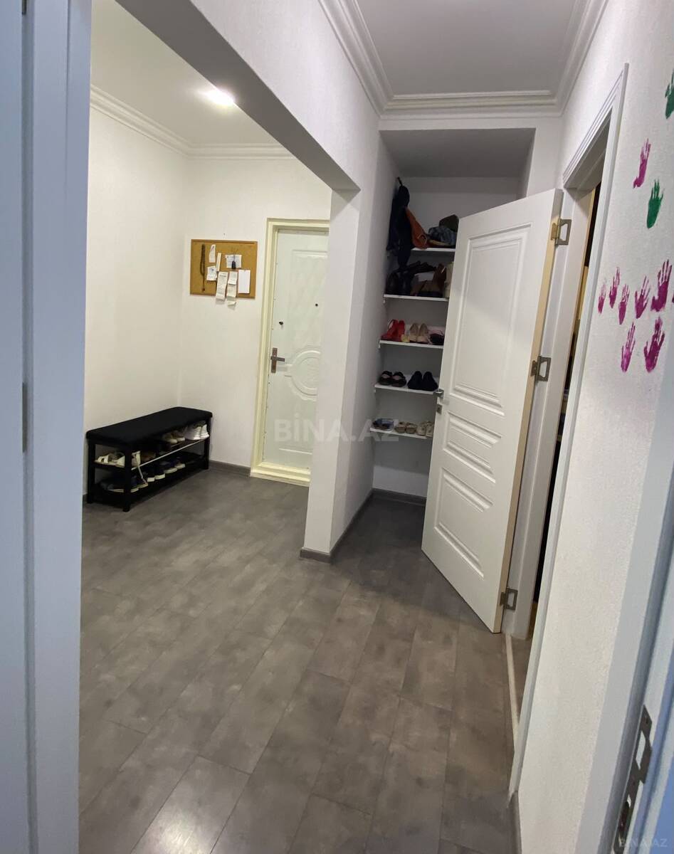 3 otaqlı Köhnə tikili, Yeni Günəşli q., Bakı