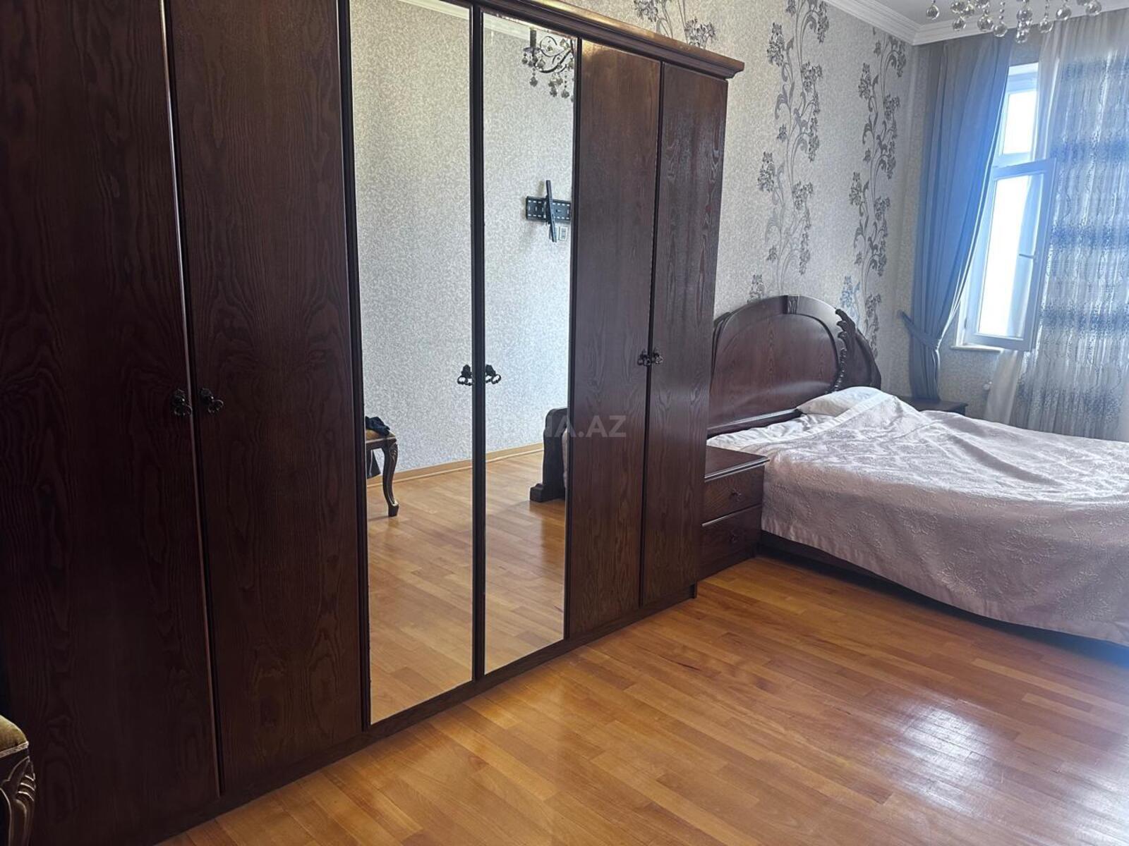 3 otaqlı Yeni tikili, 8 Noyabr m., Bakı