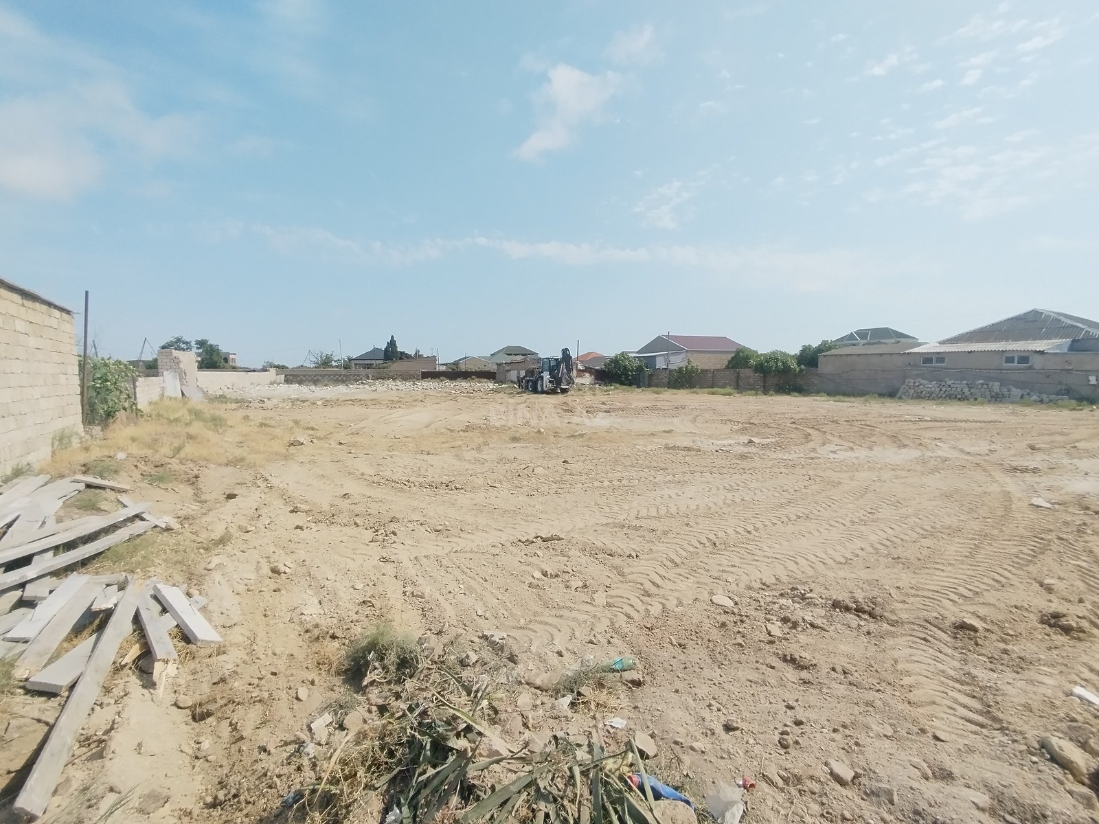 Torpaq Qala q., Bakı