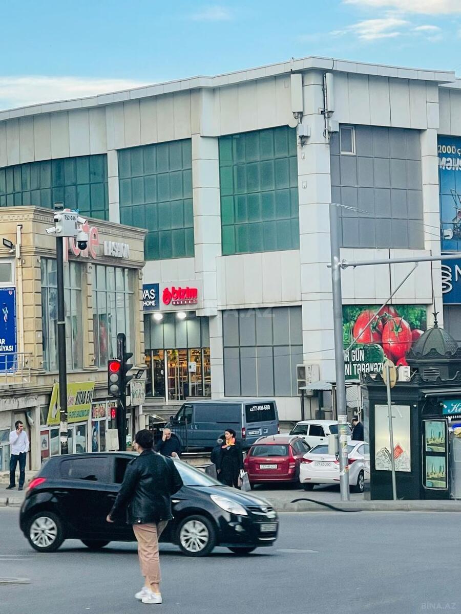 3 otaqlı Yeni tikili, İnşaatçılar m., Bakı