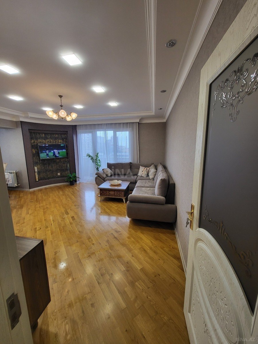 3 otaqlı Yeni tikili, 8 Noyabr m., Bakı