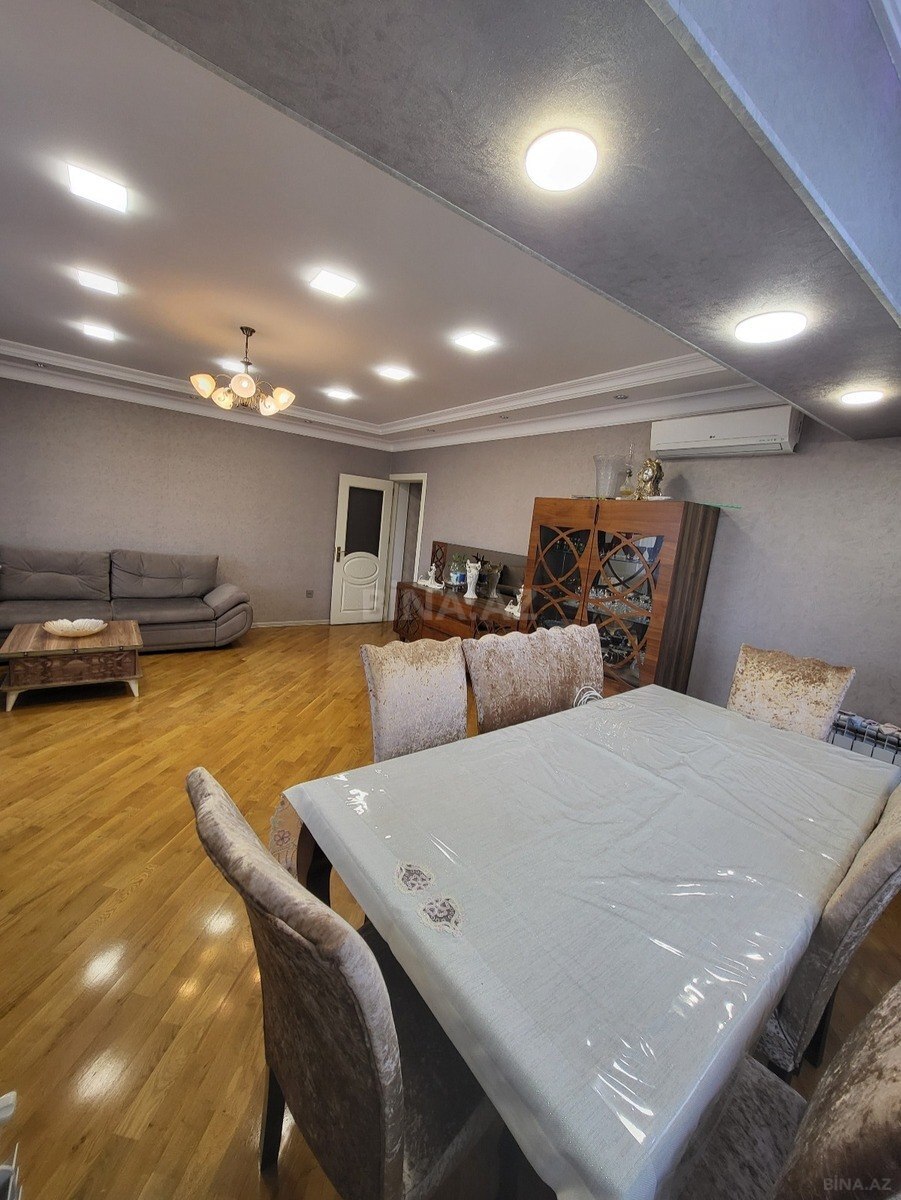 3 otaqlı Yeni tikili, 8 Noyabr m., Bakı