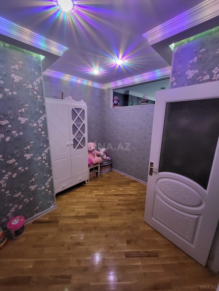 3 otaqlı Yeni tikili, 8 Noyabr m., Bakı