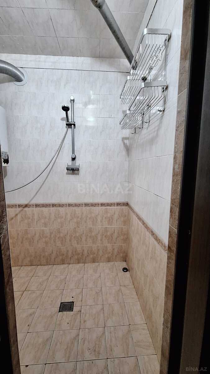 3 otaqlı Köhnə tikili, Elmlər Akademiyası m., Bakı
