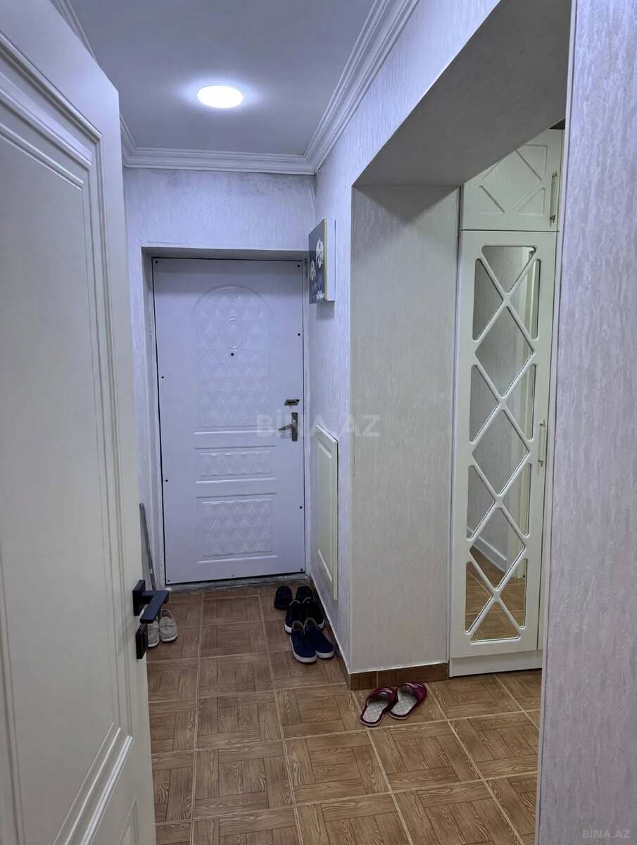 2 otaqlı Köhnə tikili, Neftçilər m., Bakı