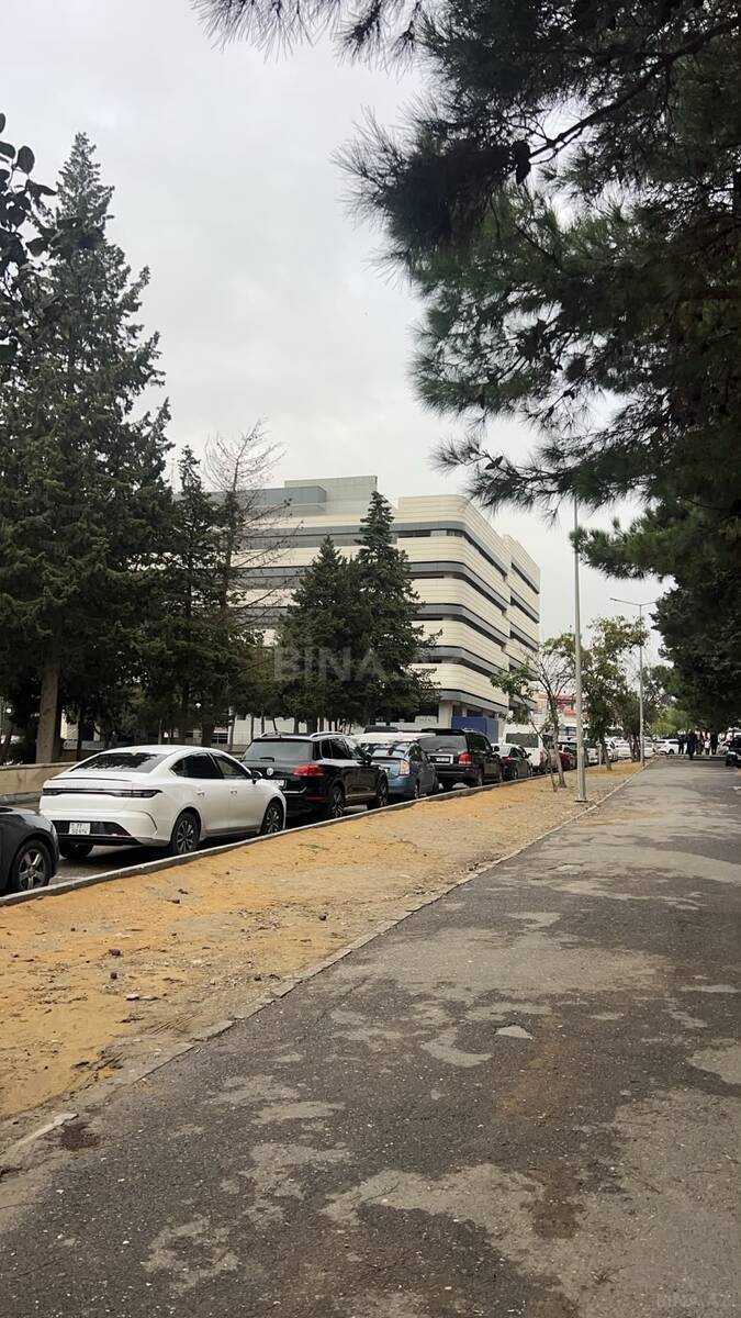 2 otaqlı Köhnə tikili, Neftçilər m., Bakı