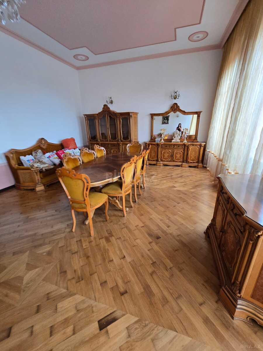 6 otaqlı Köhnə tikili, Sahil m., Bakı