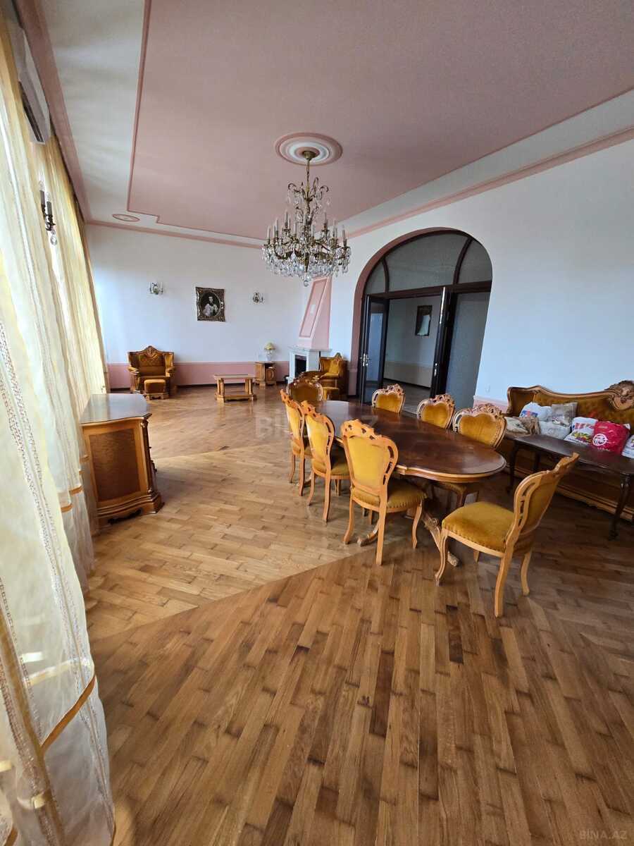 6 otaqlı Köhnə tikili, Sahil m., Bakı