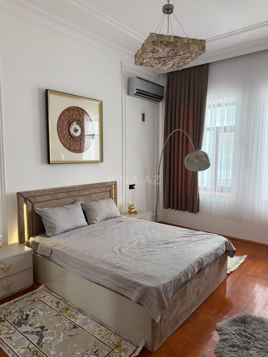 3 otaqlı Köhnə tikili, Bayıl q., Bakı