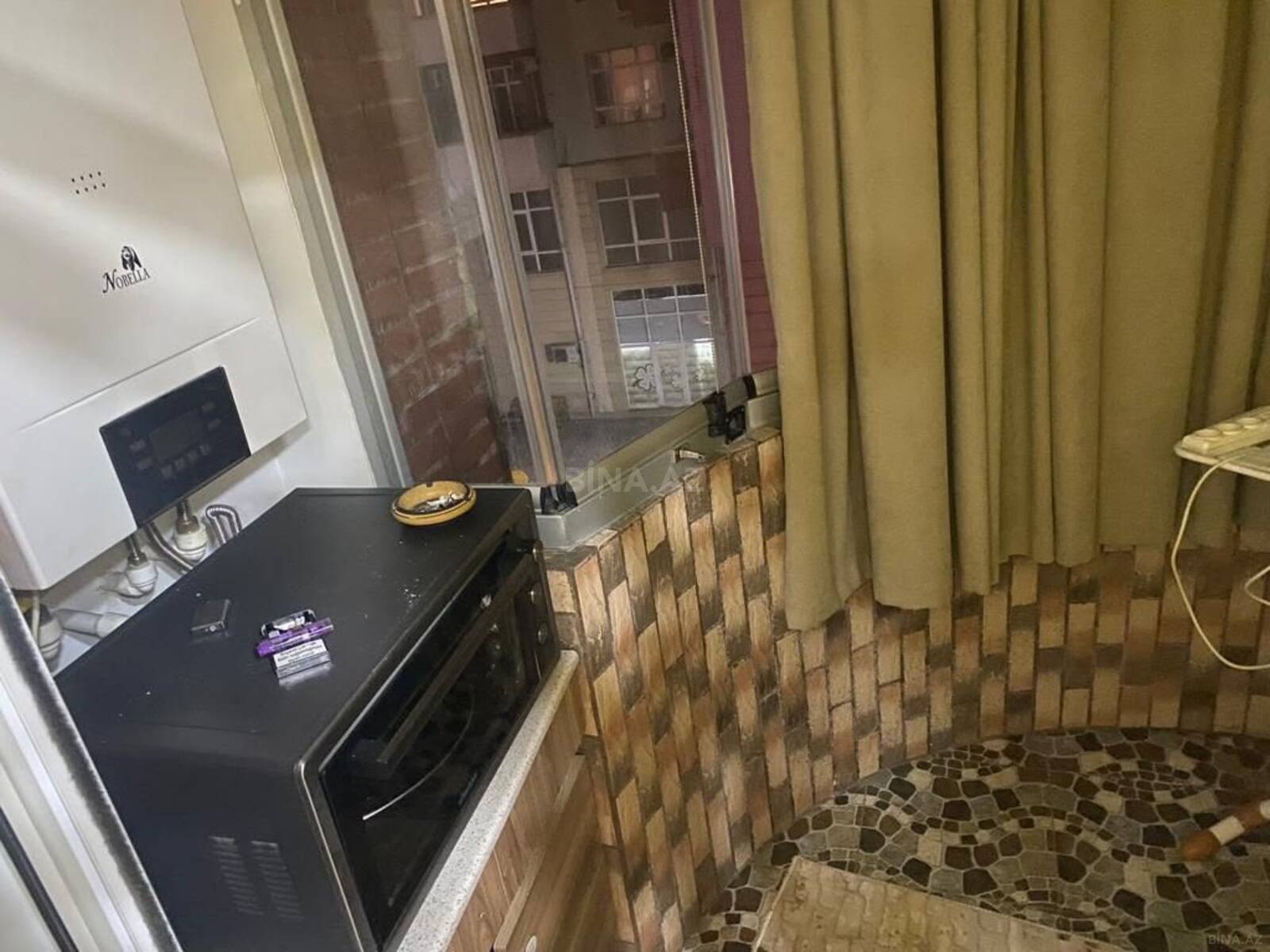 3 otaqlı Köhnə tikili, Səbail r., Bakı