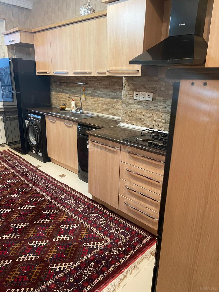 3 otaqlı Yeni tikili, Şah İsmayıl Xətai m., Bakı