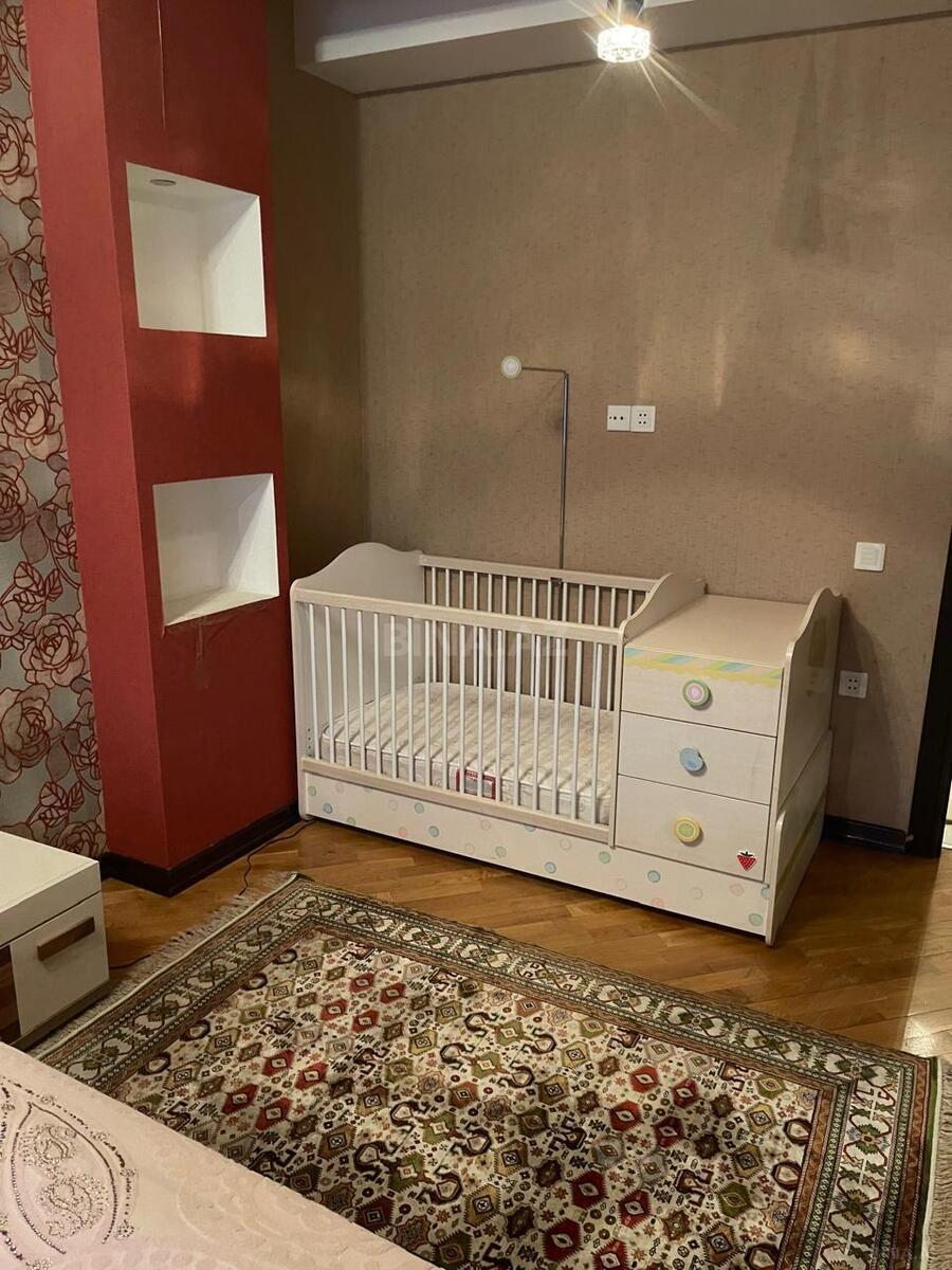 3 otaqlı Yeni tikili, Şah İsmayıl Xətai m., Bakı