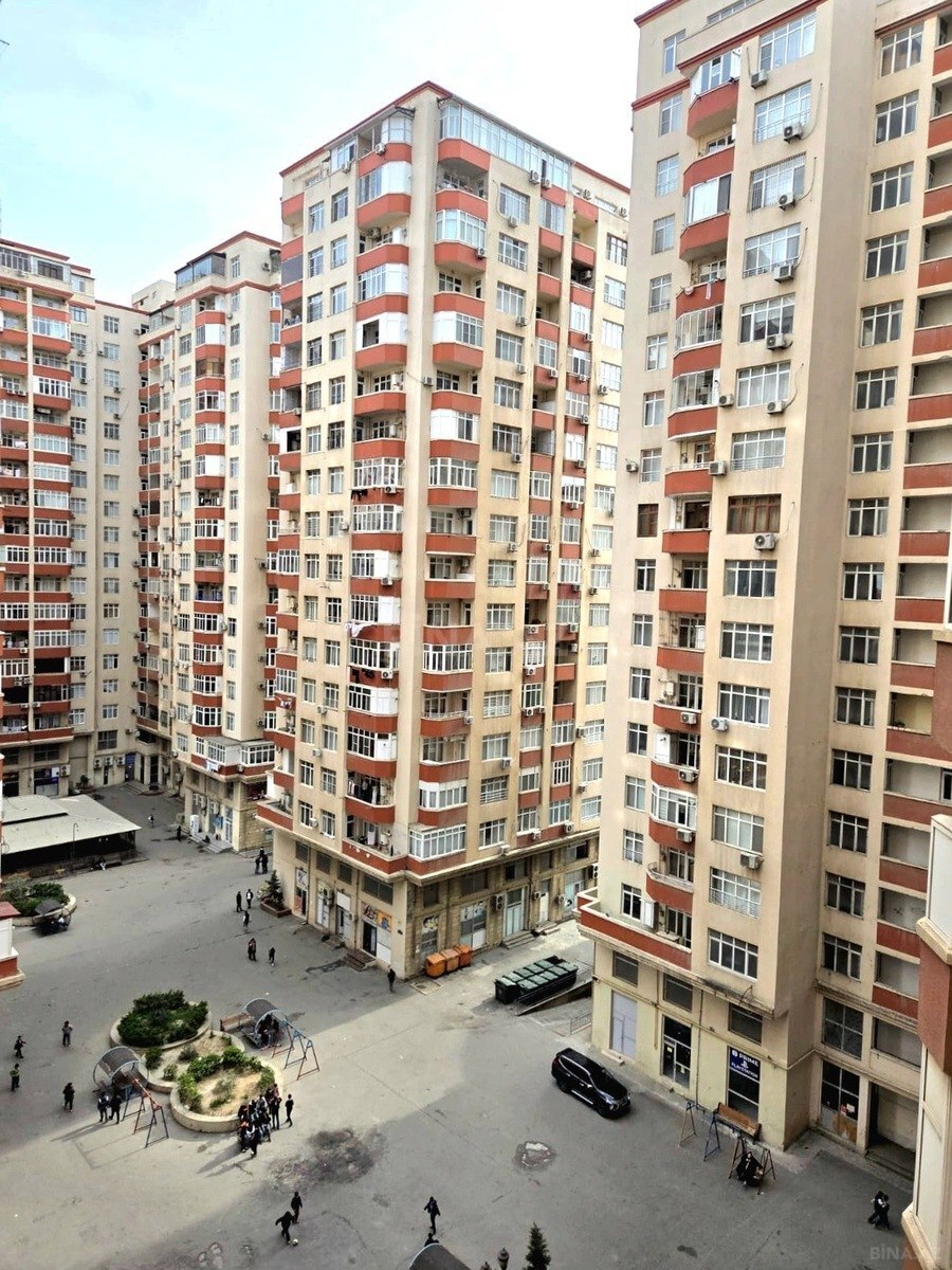 3 otaqlı Yeni tikili, Neftçilər m., Bakı