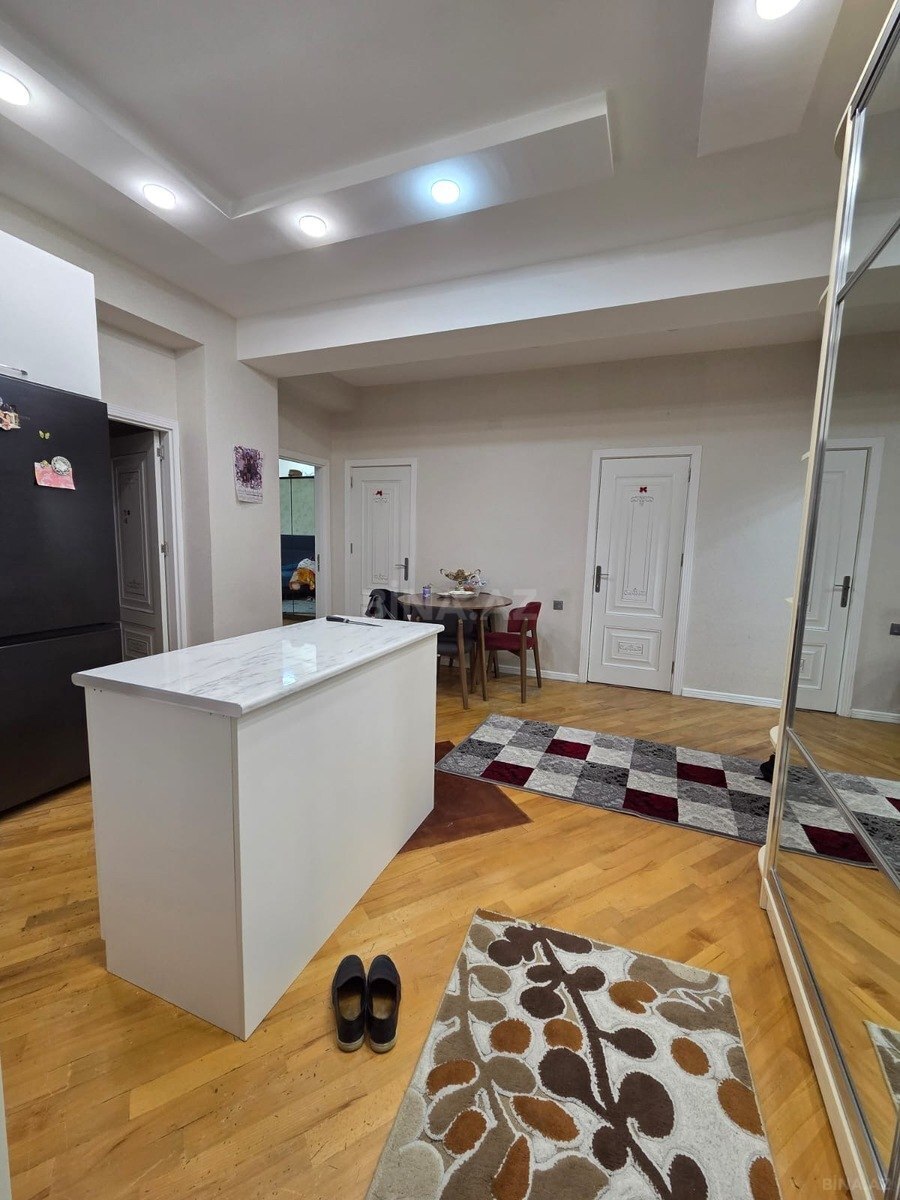 3 otaqlı Yeni tikili, Neftçilər m., Bakı