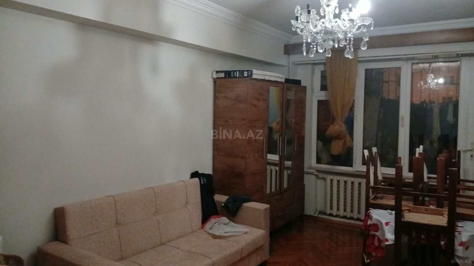 3 otaqlı Köhnə tikili, Yasamal r., Bakı