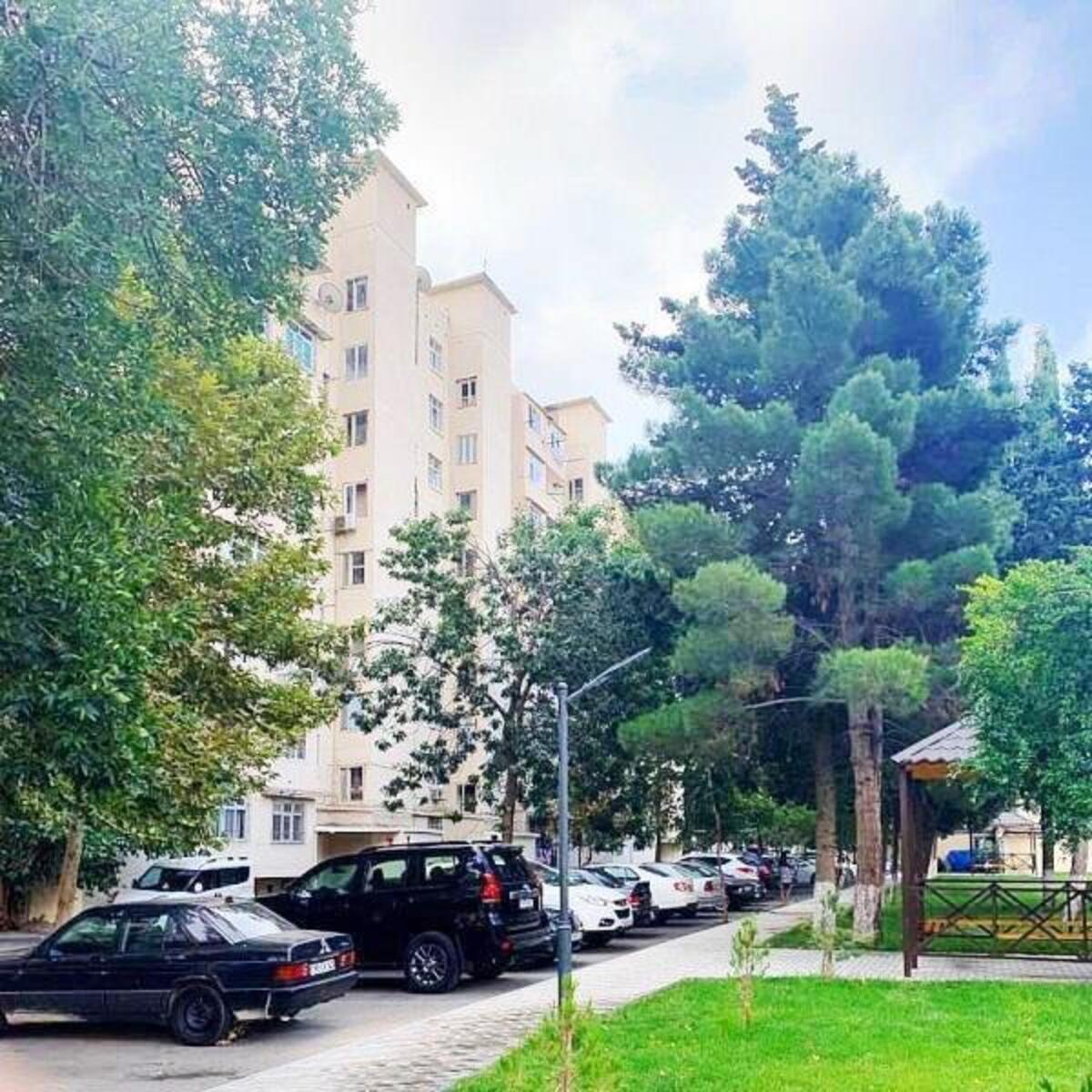 5 otaqlı Köhnə tikili, Əhmədli m., Bakı