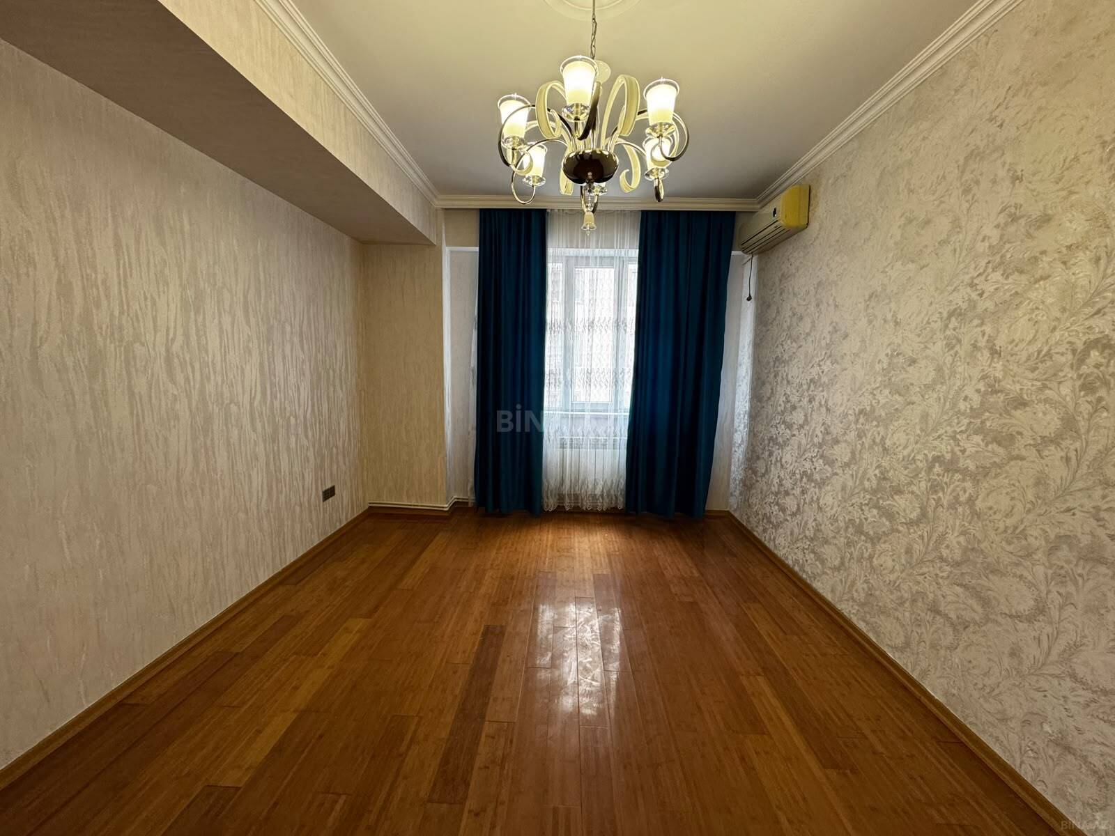 2 otaqlı Yeni tikili, Xırdalan